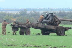 Houfnice využívala 40 let NATO. Ukrajinští vojáci s nimi teď bojují proti Rusku