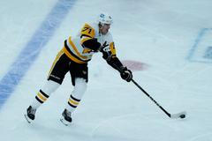 NHL: Pittsburgh Penguins at Chicago Blackhawks