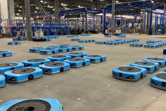 Automatizace v centru Amazonu blízko Bostonu