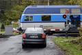 ČD, železnice, železniční přejezd, auto, vlak