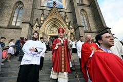 Kostel svaté Ludmily, bazilikanizace