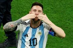 Finále MS ve fotbale 2022, Argentina - Francie: Lionel Messi slaví vítězství