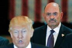 Donald Trump a Allen Weisselberg, Trump Organization.