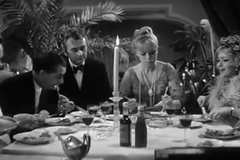 Vypadlé ňadro i vlastní zážitky. Proč scenárista svůj film Světáci nikdy neviděl?