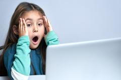 dítě, počítač, pornografie, děs