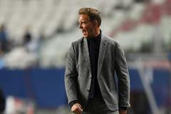 Julian Nagelsmann v semifinále LM Lipsko - Paris St. Germain
