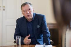 Vladimír Balaš, ministr školství, portrét