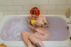 Kanadský nebinární fotograf Laurence Philomene