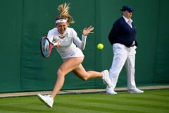 Wimbledon 2022, 1. den (Marie Bouzková)