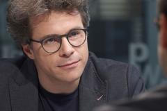 Grimasy před zrcadlem už si nezkouším. Dirigent musí být hlavně psycholog, říká Hrůša