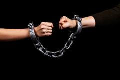 žena.cz vězení pouta muž a žena