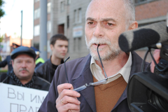 Viktor Mučnik, Hovoří NeMoskva, šéfredaktor, rozhovor, exil