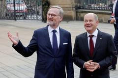 Petr Fiala a Olaf Scholz na Pražském hradě.