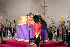 královna alžběta II rakev westminister hall