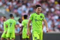 fotbal, anglická liga 2022/2023, Premier League, Brentford - Manchester United, Harry Maguire