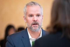 Člen centra strategické komunikace NATO Yves Desbiens.