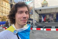 Doba je komplikovaná, ale my to zvládneme, říká Antonín z Milionu chvilek pro demokracii