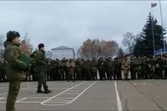 Ruští vojáci z Čuvašska nechtějí jít na frontu, dokud neobdrží slíbené peníze