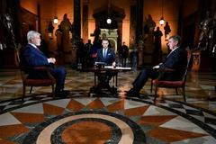 Petr Pavel, Andrej Babiš, kandidát na prezidenta, Martin Řezníček, moderátor, debata České televize (ČT) Prezidentský duel, Národní muzeum