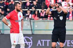 Rozhodčí Tomáš Klíma a Václav Jurečka