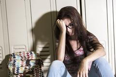 studentka, smutek, obtěžování, ilustrační