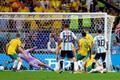 Lionel Messi dává gól v osmifinále MS 2022 Argentina - Austrálie