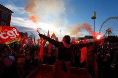 Francie, demonstrace, důchodová reforma.