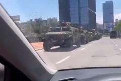 Čínská armáda kvůli návštěvě Pelosiové cvičila poblíž Tchaj-wanu