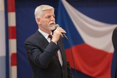 Pavel: Bezpečnostní rámy z Hradu se začnou odstraňovat, plošné kontroly skončí