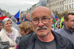 Názory z protivládního Václaváku IV.