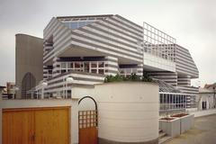 Jana Pavlová: Chrámy peněz