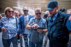 Vystoupení skupiny Olympic v pražském metru, čtvrtek 29. června 2023.