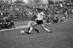Prvoligové fotbalové utkání Dukla Praha - Spartak Trnava  31. května 1971.