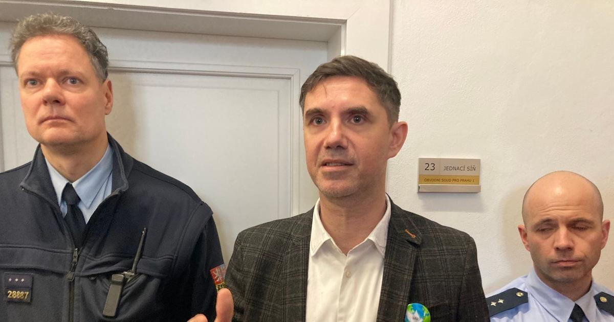 Pořadatele protivládních demonstrací Vrabela čeká soud, měl podvádět s dotacemi