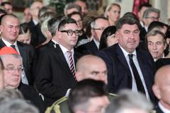 Martin Nejedlý, Jiří Ovčáček, Dominik Duka - Finální foto - Státní vyznamenání 2019 / 28. 10. 2019 / Pražský Hrad