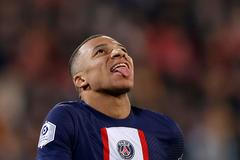 Kylian Mbappé v zápase francouzské ligy mezi Lens a PSG