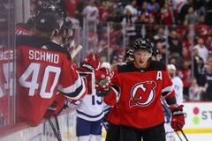 NHL: Toronto Maple Leafs at New Jersey Devils