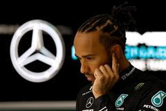 Pilot týmu F1 Mercedes Lewis Hamilton