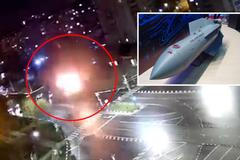 Silnice se najednou katapultovala do výšky. Kamery zachytily explozi v Belgorodu