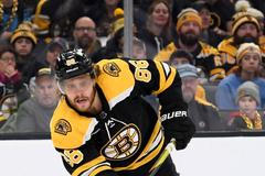 NHL: Columbus Blue Jackets at Boston Bruins