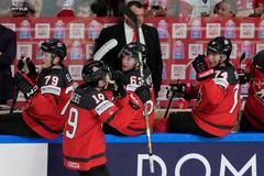 Peyton Krebs slaví gól v zápase Česko - Kanada na MS 2023