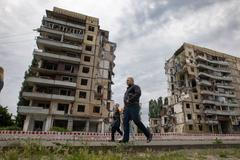 Dnipro, Ukrajina, zničený dům po útoku raketou