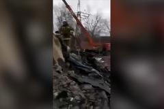 Ukrajina tvrdí, že při útoku na dočasná kasárna v Makijivce zahynuly stovky ruských vojáků