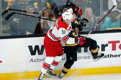 NHL Carolina Hurricanes Svečnikov