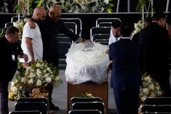 Death of Brazilian soccer legend Pele