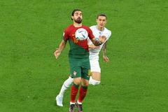 Rúben Neves a Darwin Núñez na zápase MS 2022 Portugalsko - Uruguay