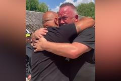 "Chtěl jsem jim dát životní lekci." Muž předstíral smrt, pak se objevil na svém pohřbu