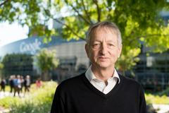 geoffrey hinton umělá inteligence ai