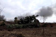 V Bachmutu na východě Ukrajiny nadále pokračují těžké boje (13. 3. 2023)