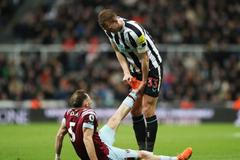 Vladimír Coufal (Newcastle - West Ham)